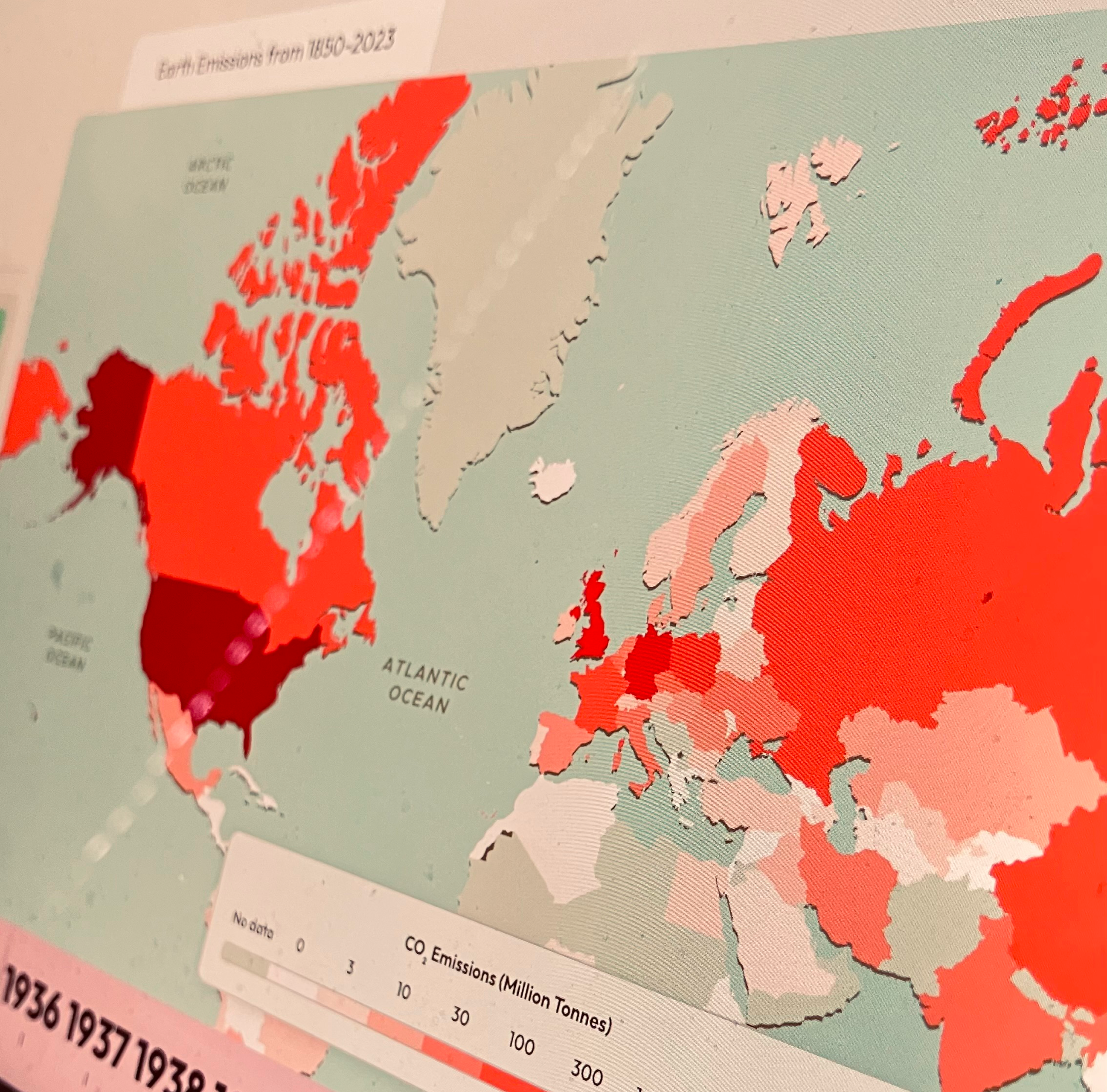 Photo of the climate-emissions platform!